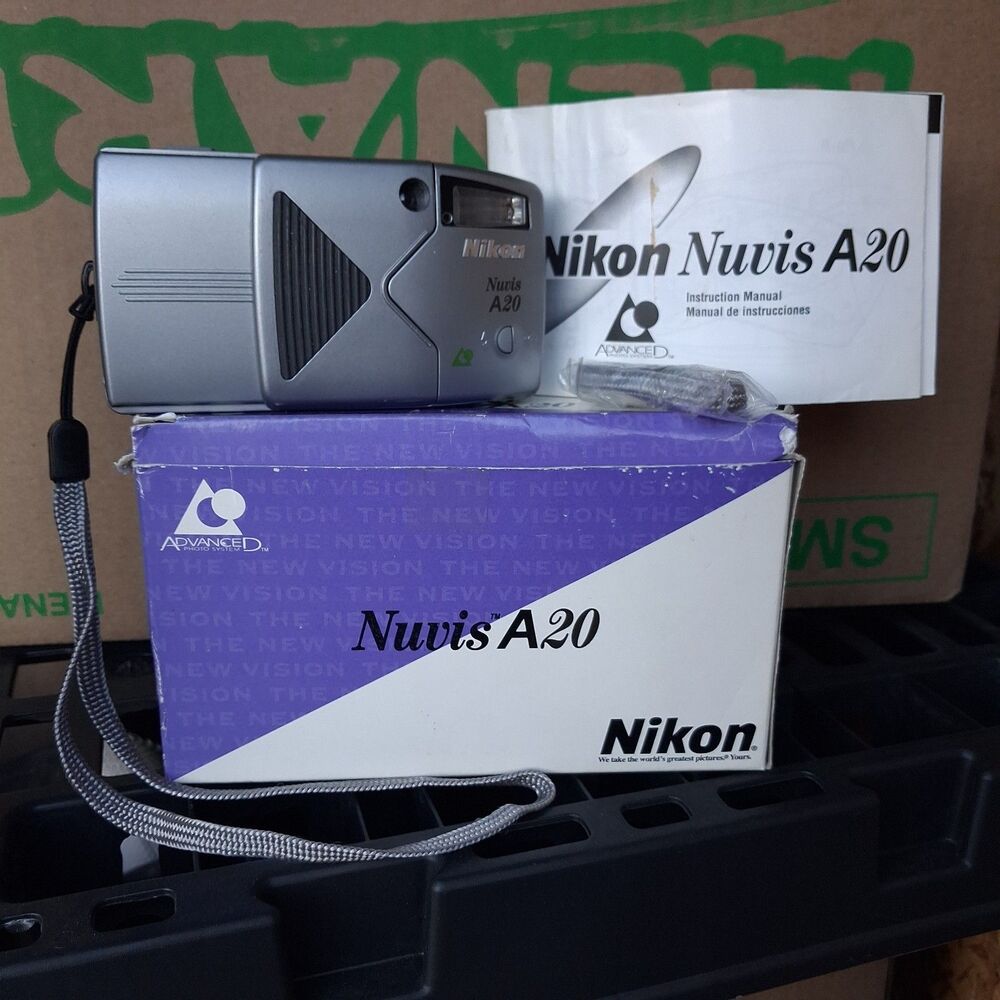 NIKON NUVIS A20 APS POINT SHOOT FILM CAMERA VINTAGE SILVER CASE BOX MANUAL...